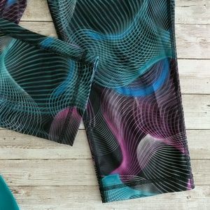 Fila Pants - 🌺Set of 2🌺 Workout Capri pants size medium Fila Pants - 🌺Set of 2🌺 Workout Capri pants size medium